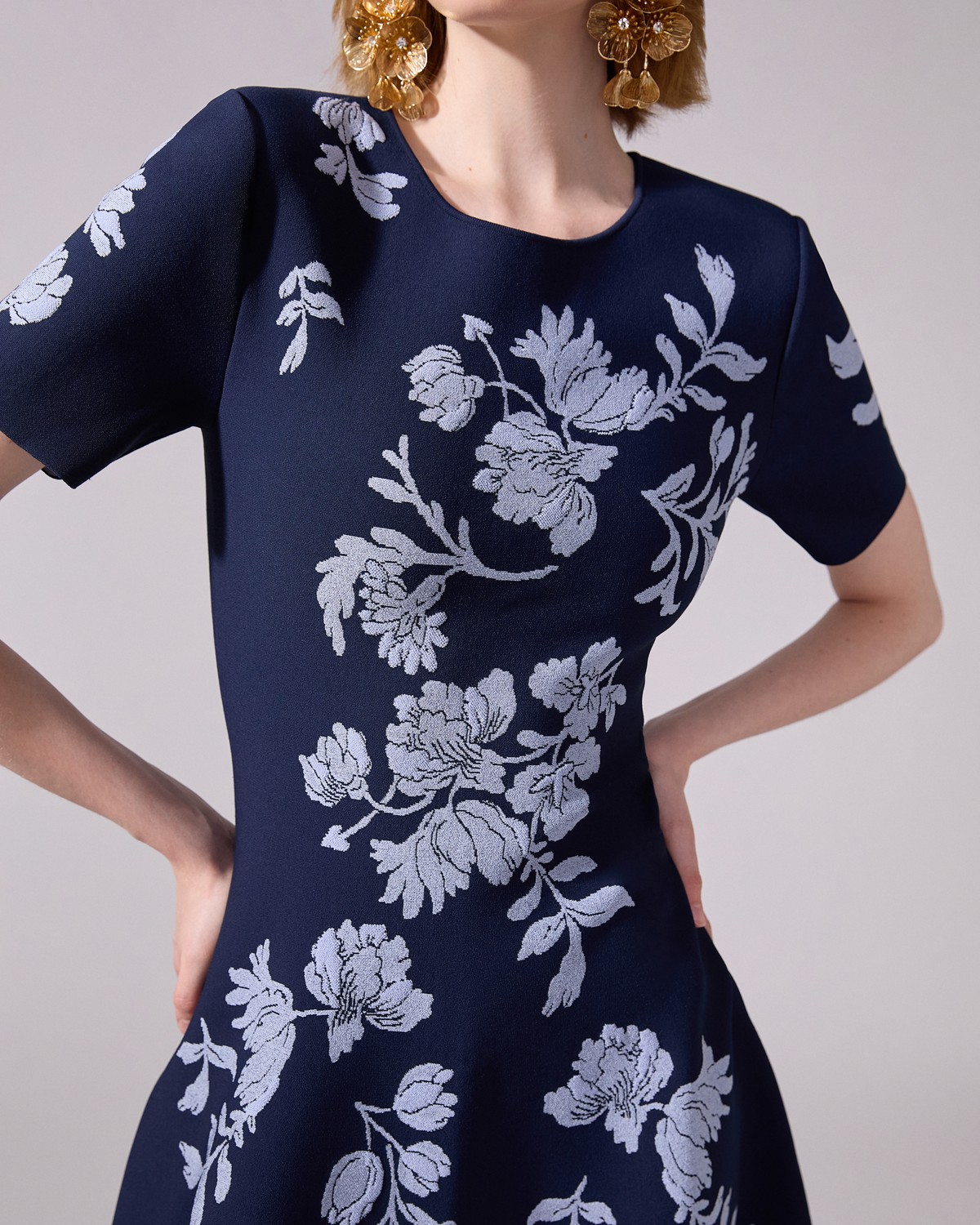 Floral Jacquard Flared Dress - Ready - To - Wear | Carolina