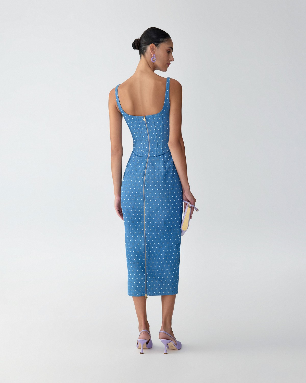 carolina herrera blue denim dress Carolina Herrera Off-The-Shoulder Stretch Denim midi Dress in Navy - Meghan Markle Dresses