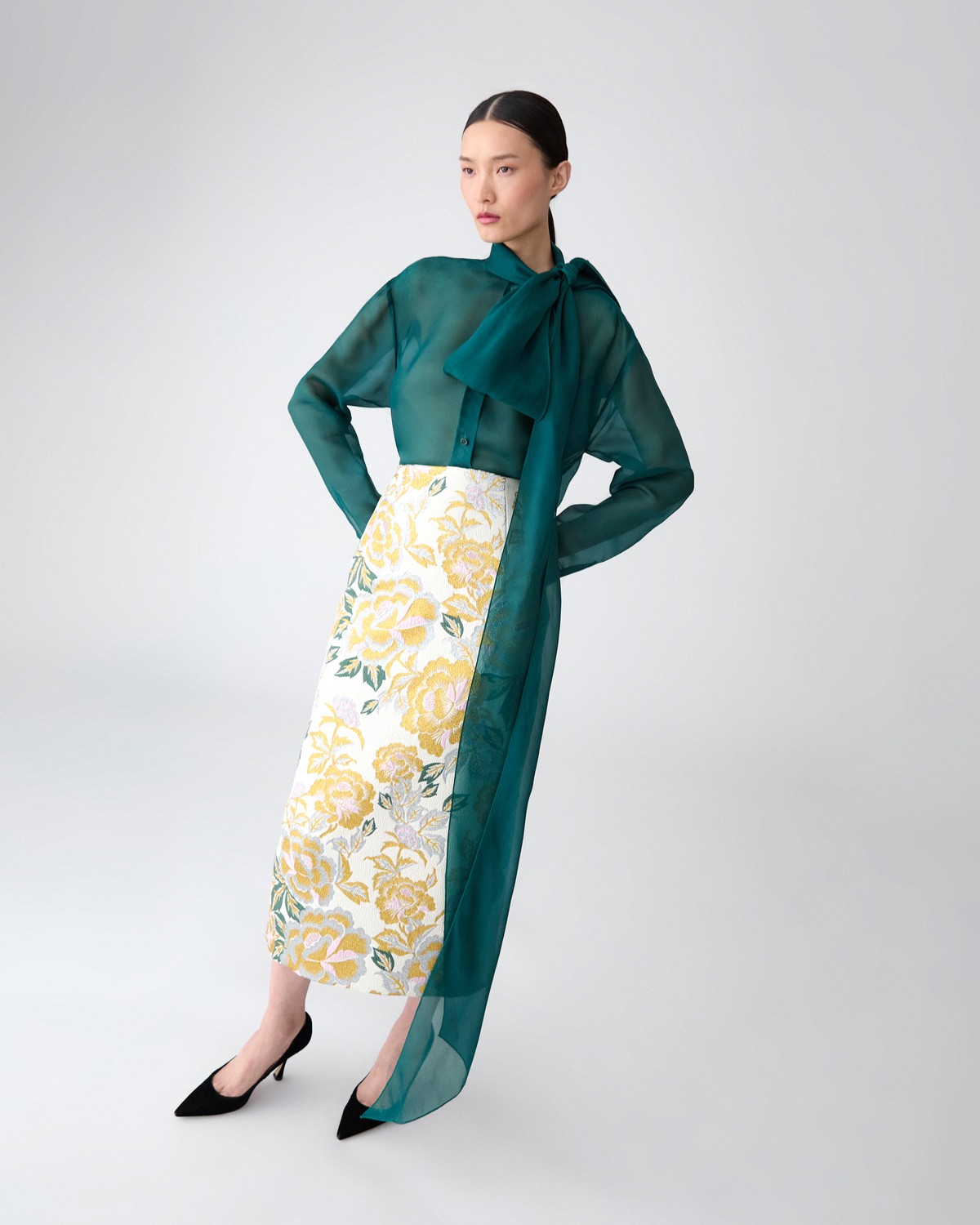 スカート floral jacquard volume skirt herlipto Floral Jacquard Volume Skirt