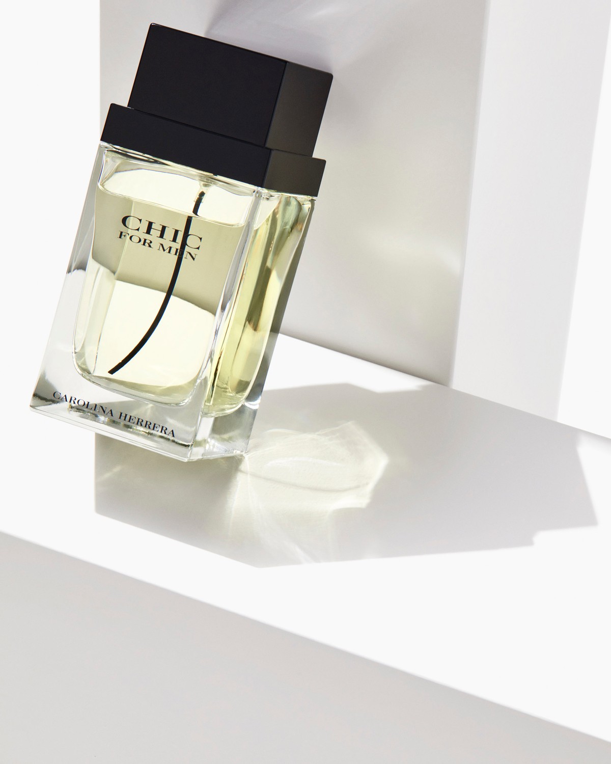 香水(男性用) Carolina Herrera CHIC FOR MEN Edt 100ml Chic For Men Carolina Herrera zapach - to perfumy dla