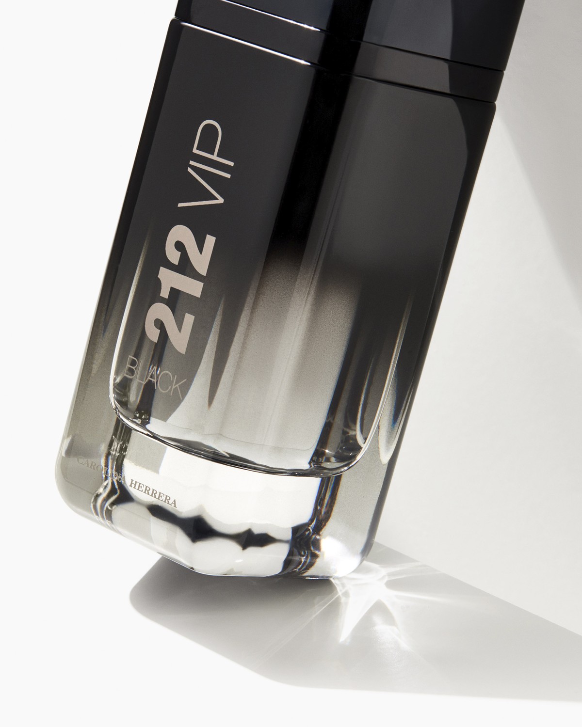 212 VIP Black - Fragrances | Carolina Herrera