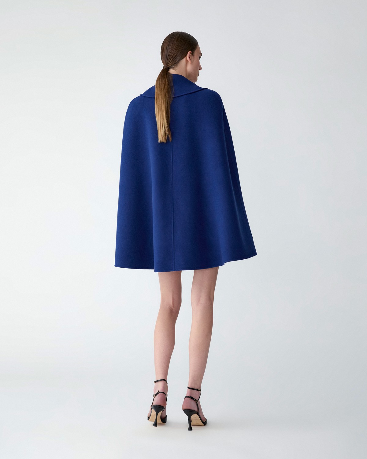 Double-Faced Wool Peacoat Cape - Ready - to - Wear | Carolina Herrera