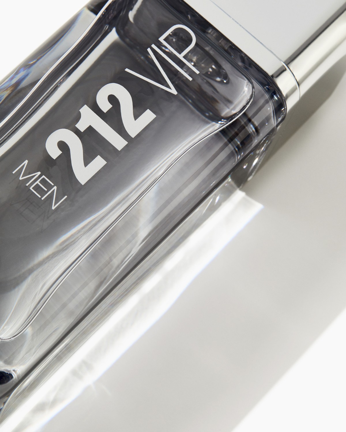 212 VIP Men 200ml Eau de Toilette | Carolina Herrera WW EN