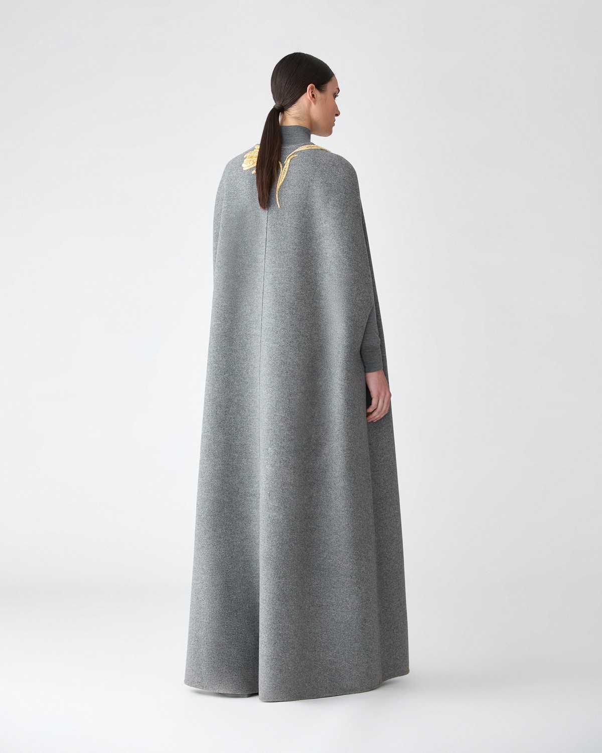 CAROLINA HERRERA スプリングコート Carolina Herrera Fall 2025 🌹 Inspired by the fleeting beauty of