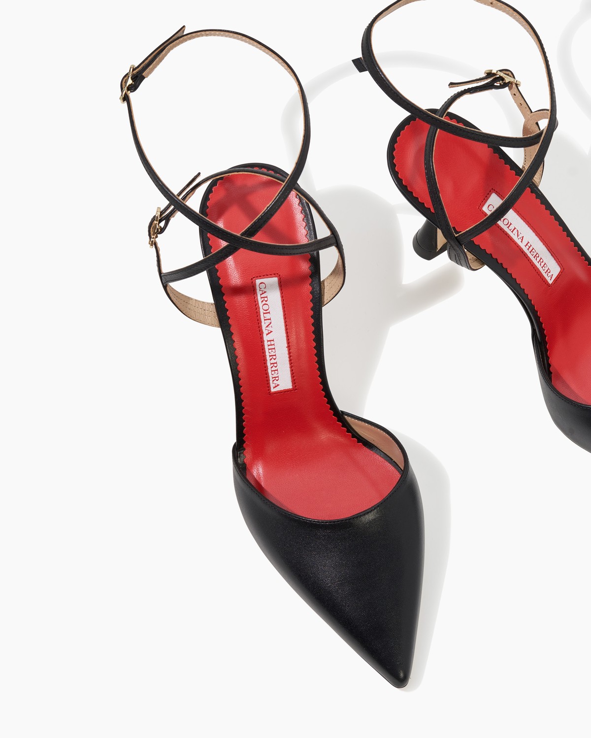 【PORTERNA】Chui strap pumps Chalk T-Bar Chain-Link Pointed-Toe Pumps - CHARLES & KEITH MT