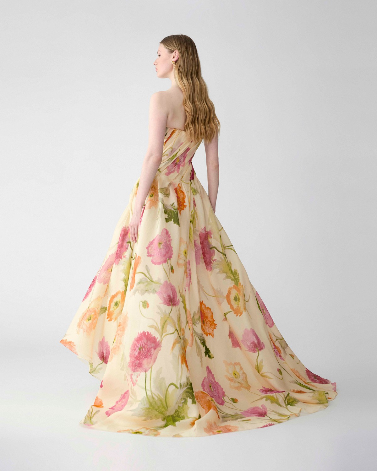 green dress carolina herrera METAMERE Gown in Fern Green – PEGGY HARTANTO main image 1