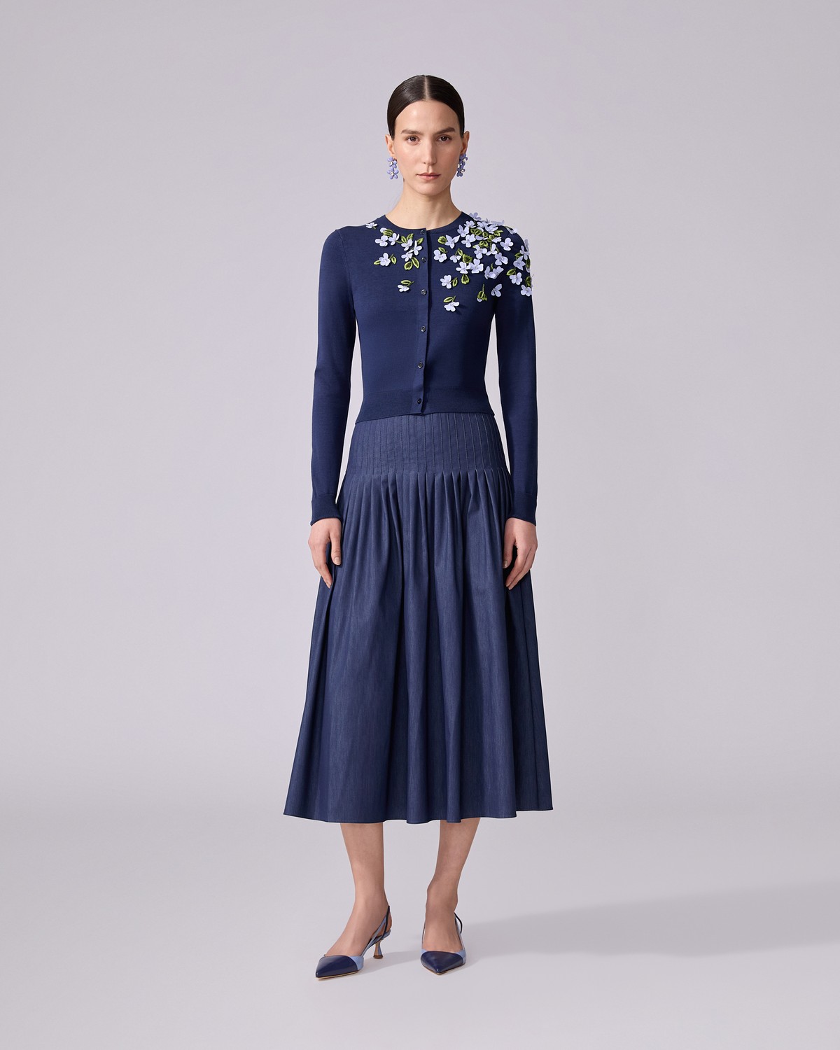 Floral-Embroidered Cardigan - Ready - To - Wear | Carolina