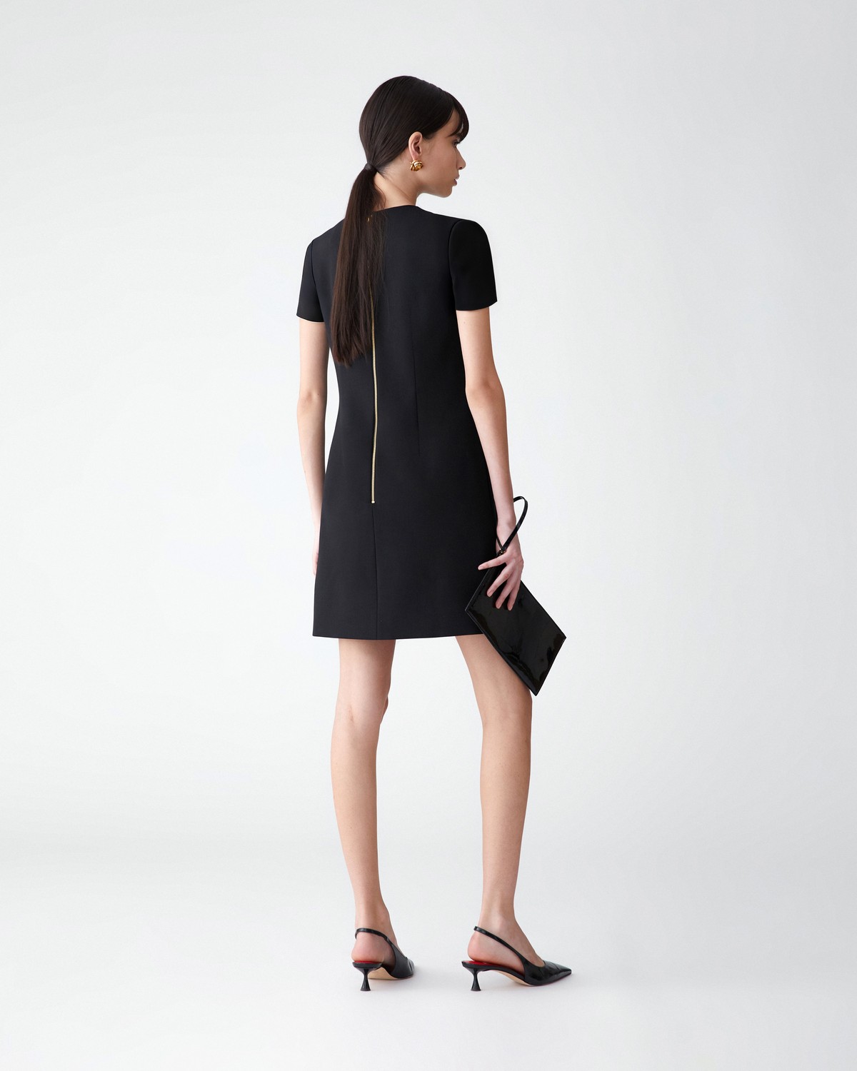 Chrysanthemum-Embroidered Shift Dress | Carolina Herrera WW EN