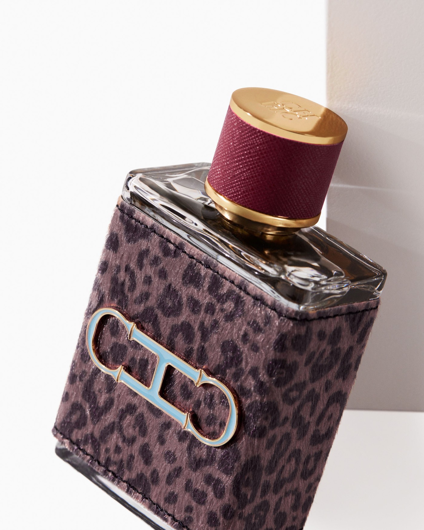 ch-fragrances-carolina-herrera-carolina-herrera-ww