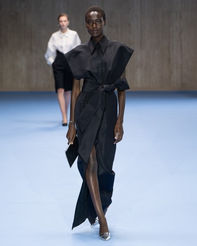 CAROLINA HERRERA スプリングコート キャロリーナヘレラ スプリング ベルト付き ステンカラーコート