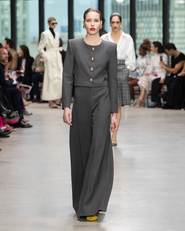 Carolina-Herrera-FW24-17.jpg