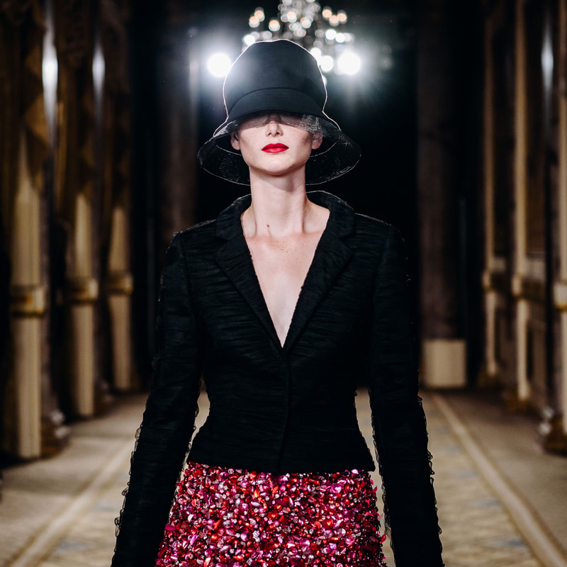 S23 Collection Image 5 | Carolina Herrera