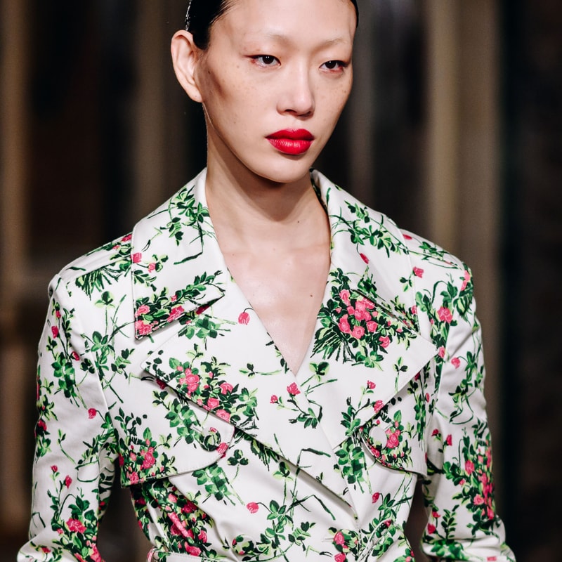 S23 Collection Image 7 | Carolina Herrera