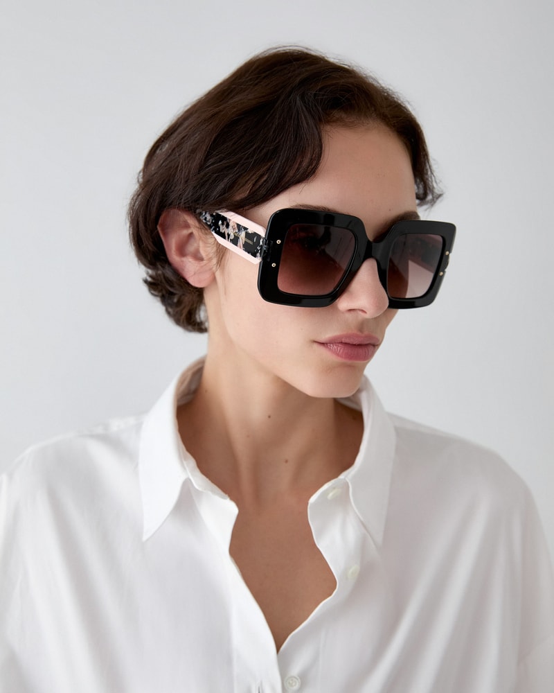 Square Frame Sunglasses with Contrast Temples