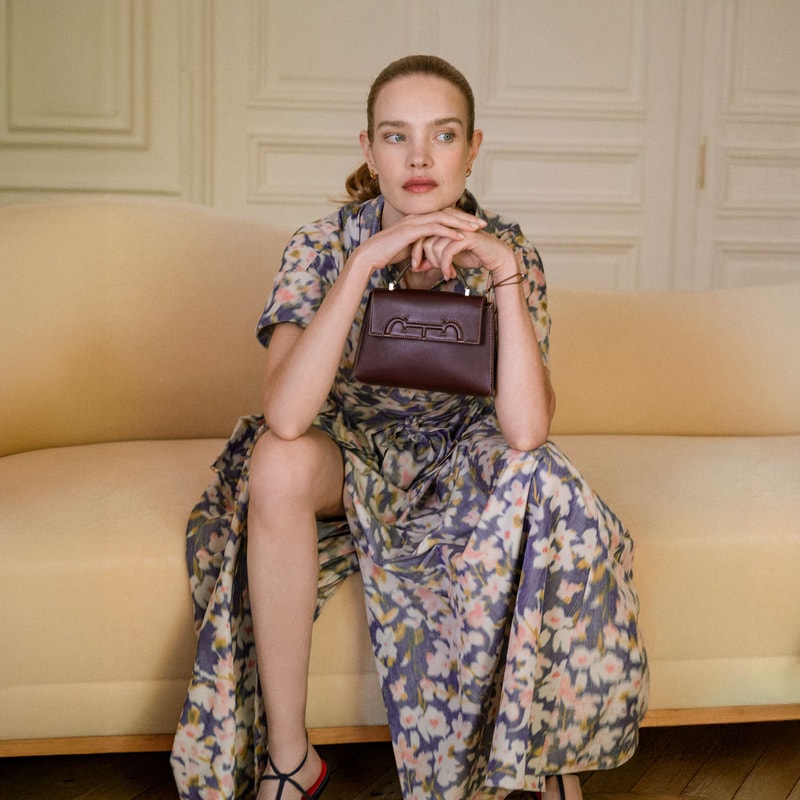 CAROLINA HERRERA - 【新品未使用】CAROLINAHERRERAトップス Carolina Herrera Ruffled Top | Brown | FARFETCH