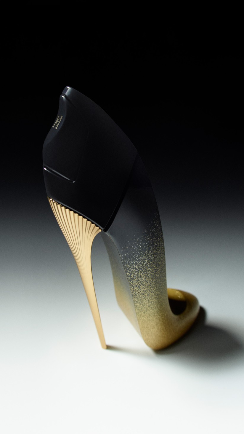 Carolina Herrera | Fashion, Perfumes, Makeup | Official